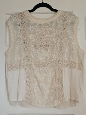 Lace Panel Sleeveless Top in Cream